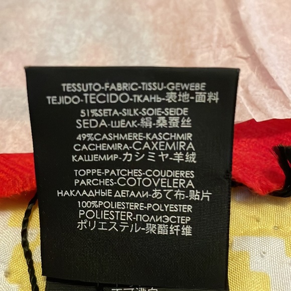 NWT Gucci embellished red scarf. - Picture 7 of 7